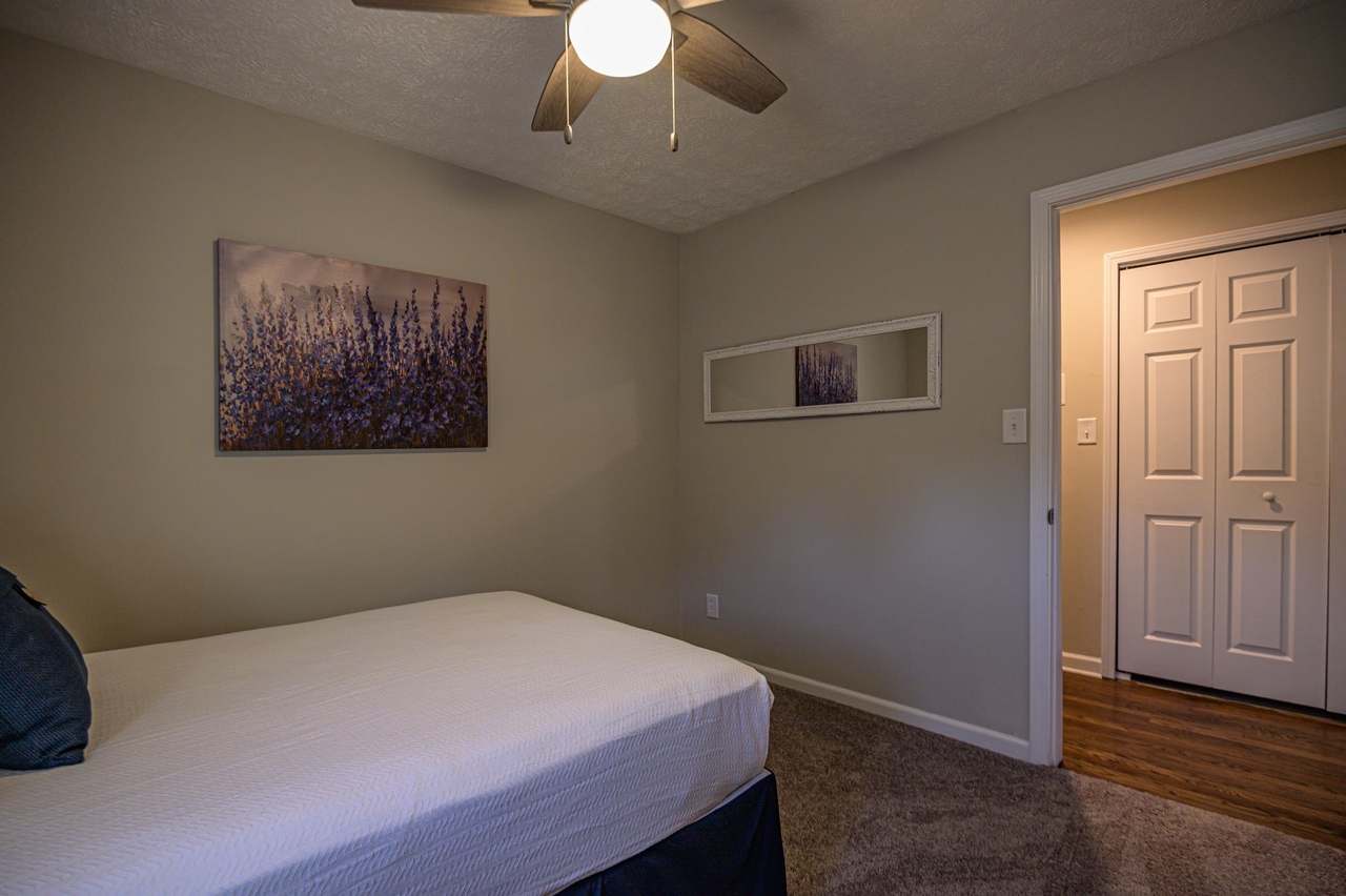 941 Pine Manor Marietta GA 30066