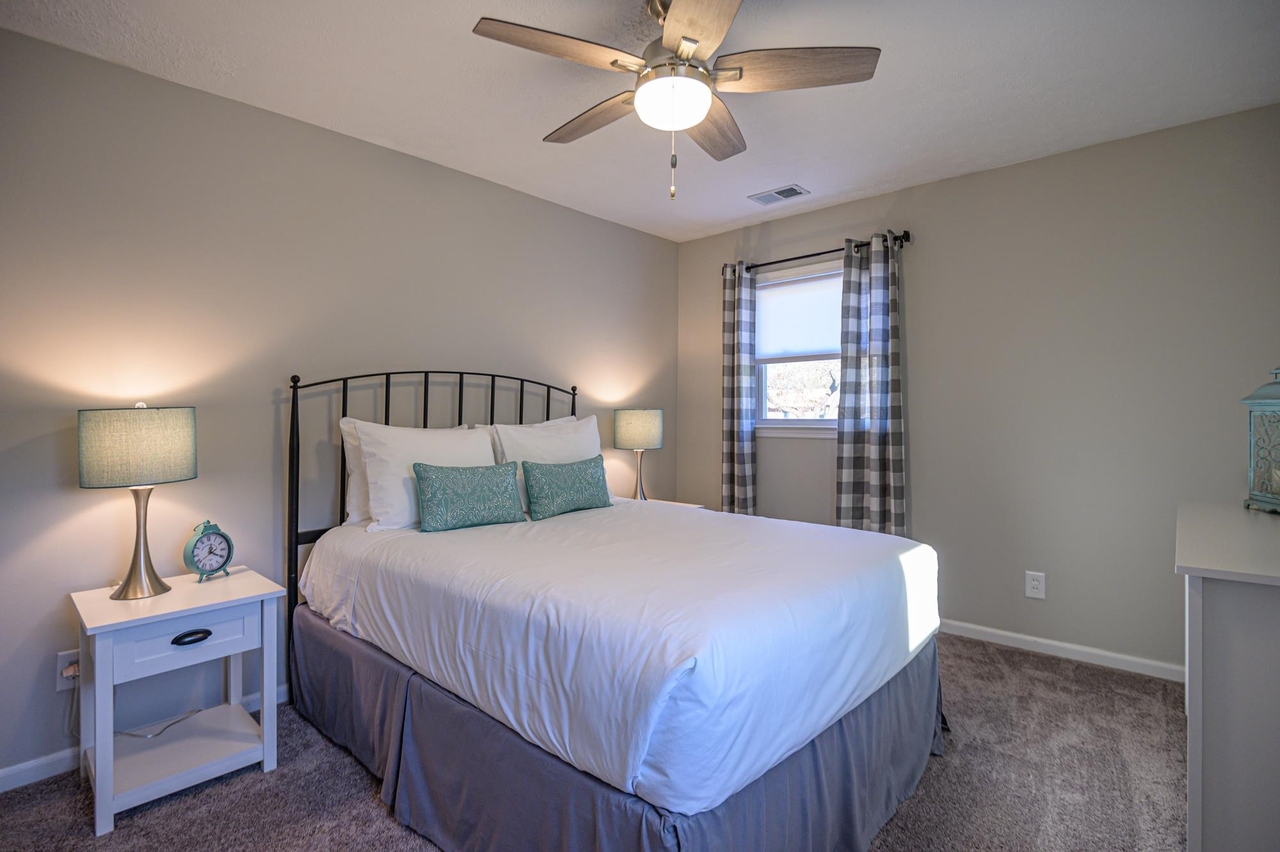 941 Pine Manor Marietta GA 30066