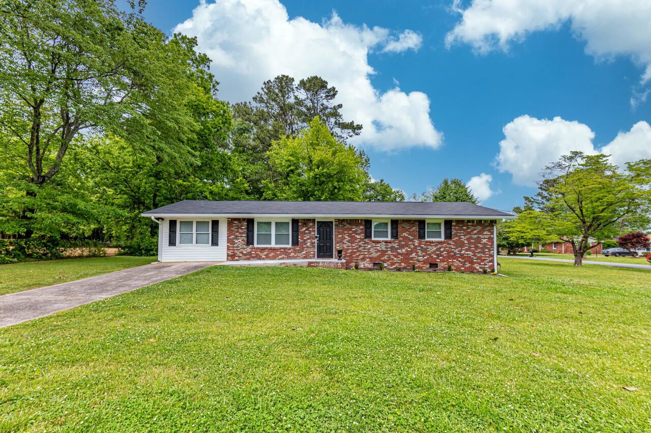 941 Pine Manor Marietta GA 30066