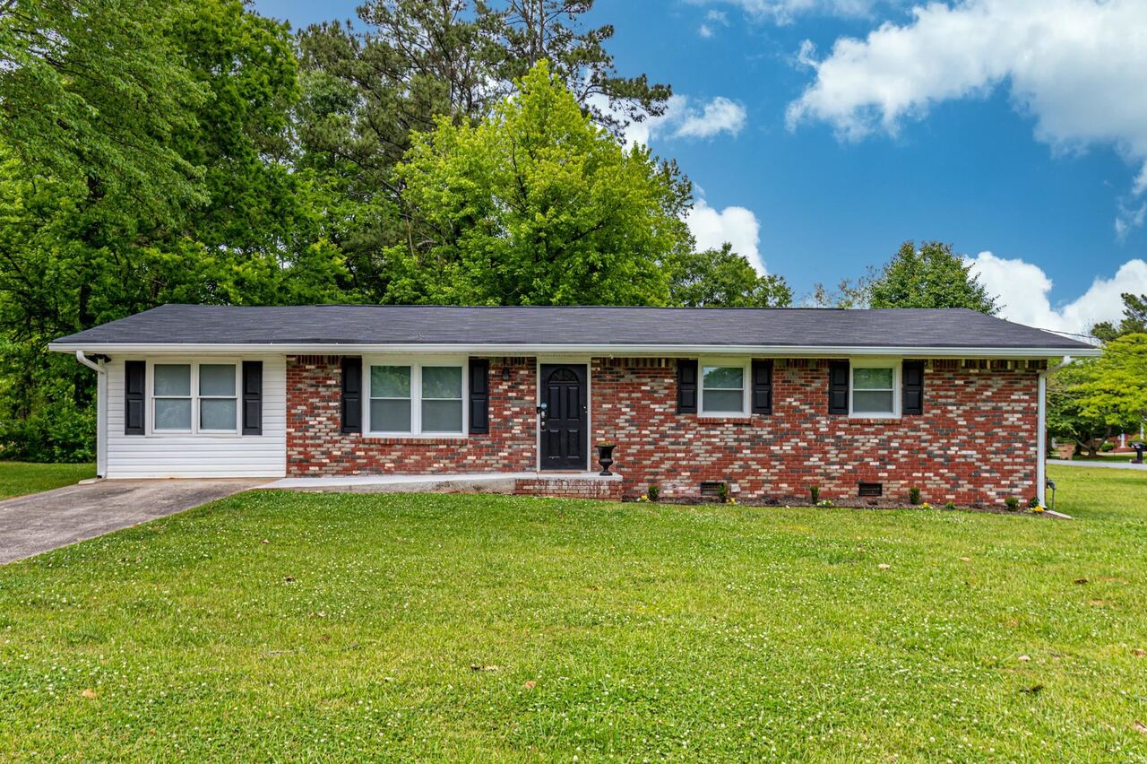 941 Pine Manor Marietta GA 30066
