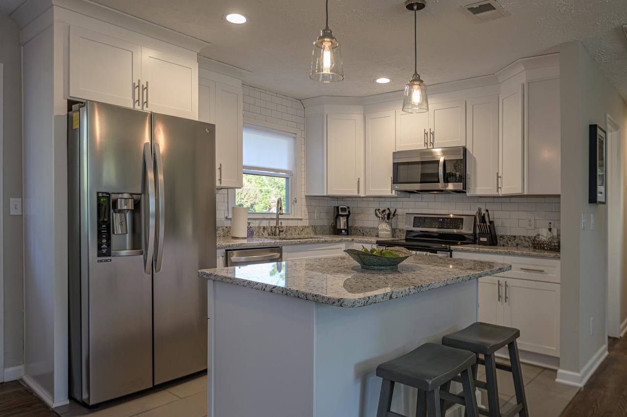 941 Pine Manor Marietta GA 30066