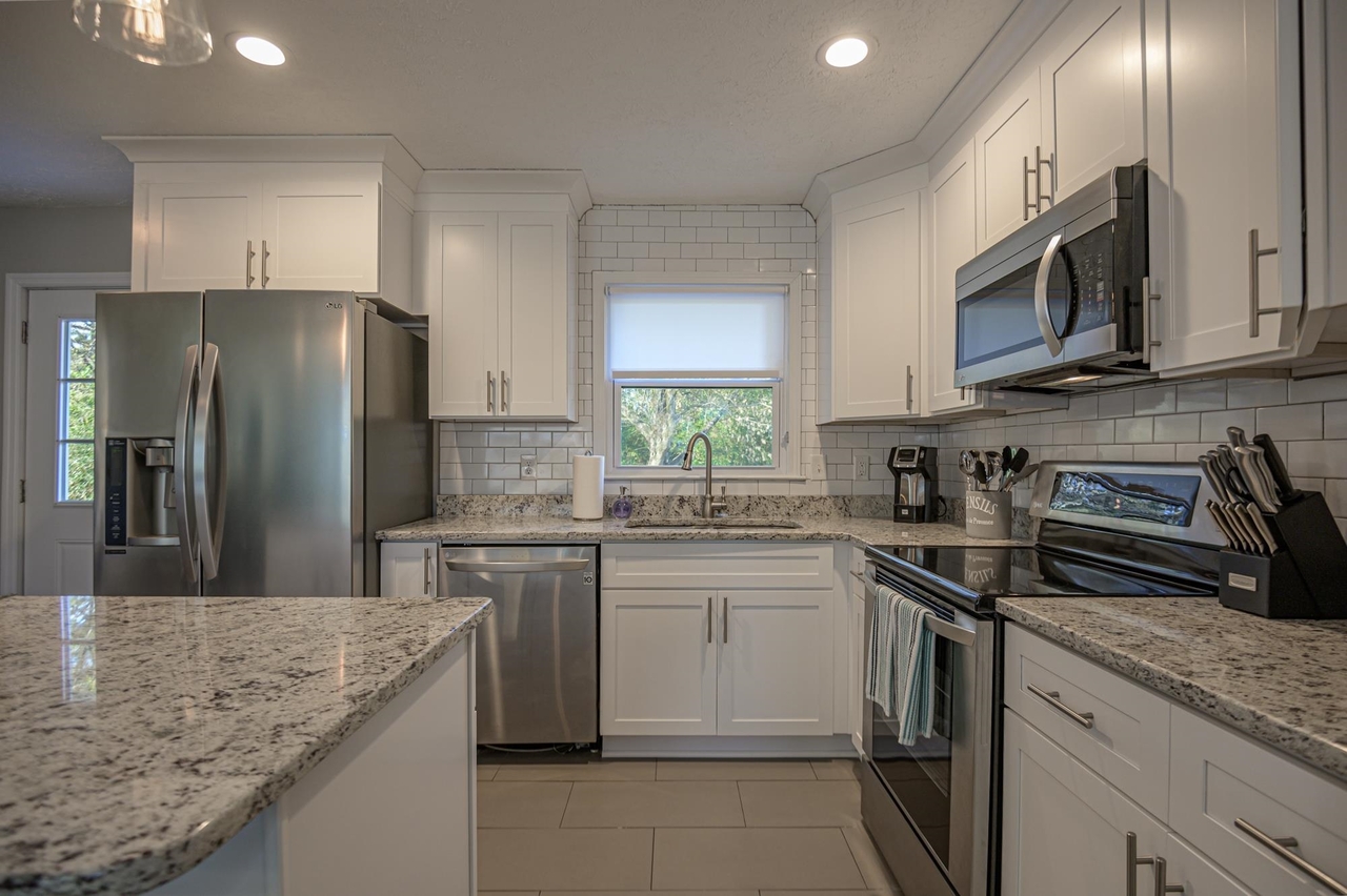 941 Pine Manor Marietta GA 30066